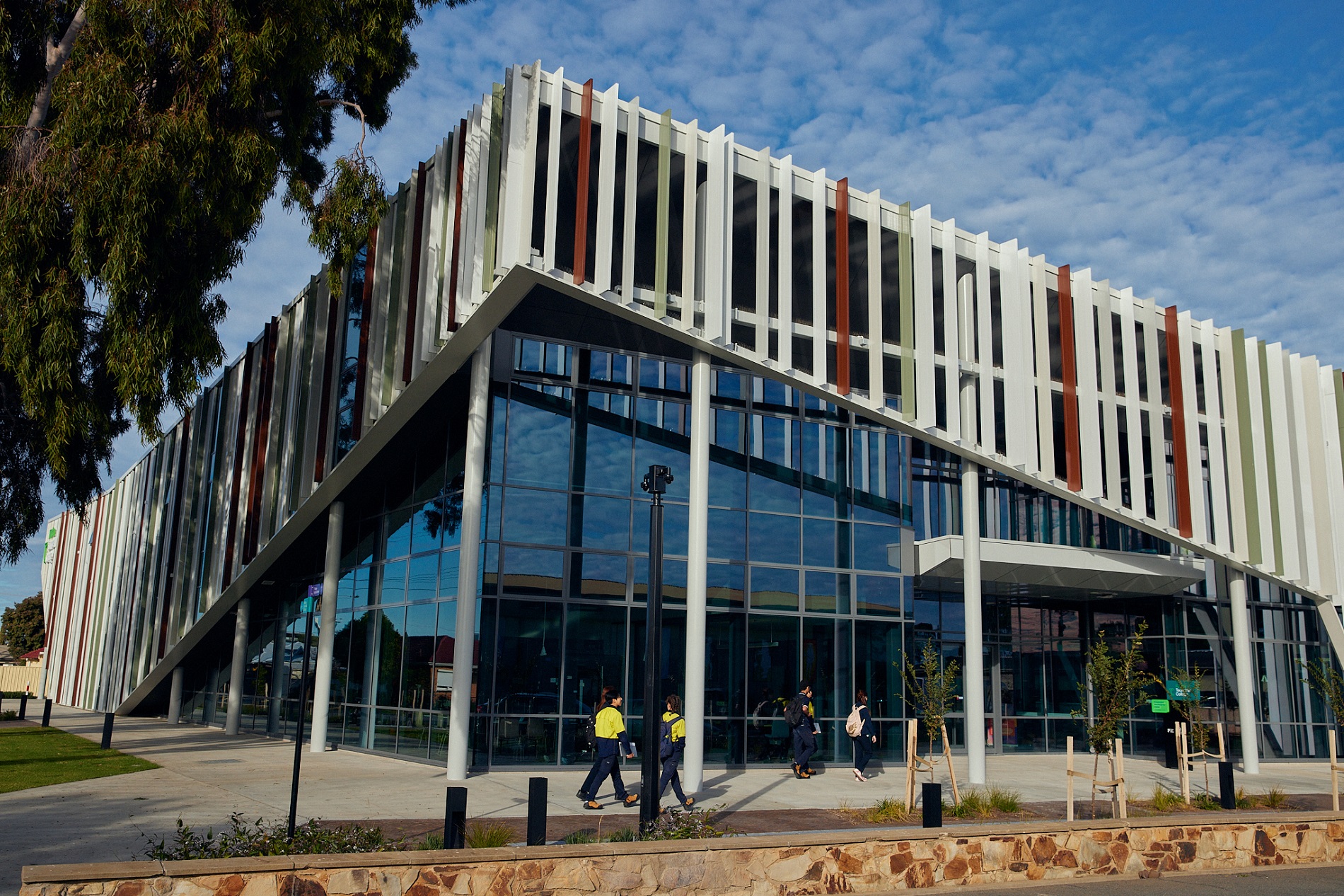 A full view of Findon Technical College's main building from the outside.